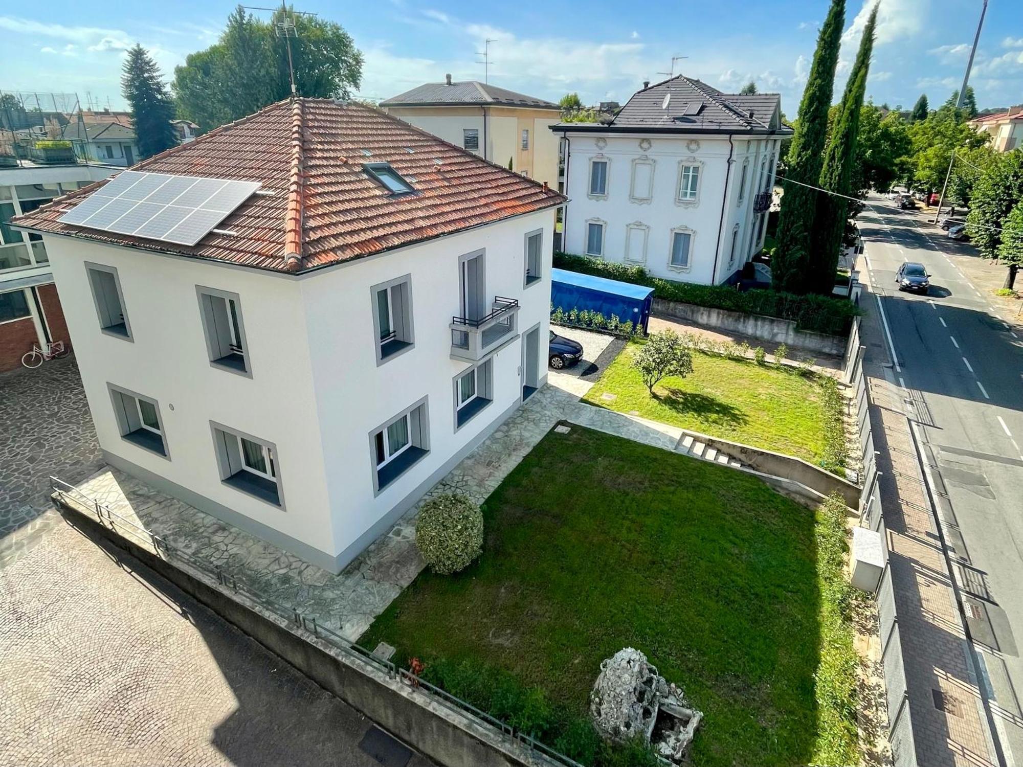 Villa Manzoni Meda Exterior photo