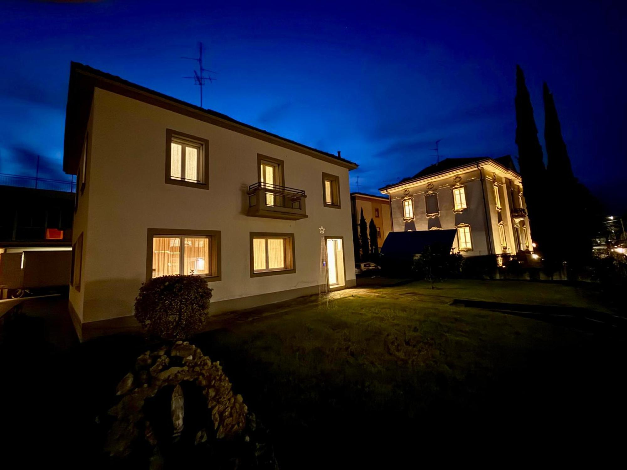 Villa Manzoni Meda Exterior photo